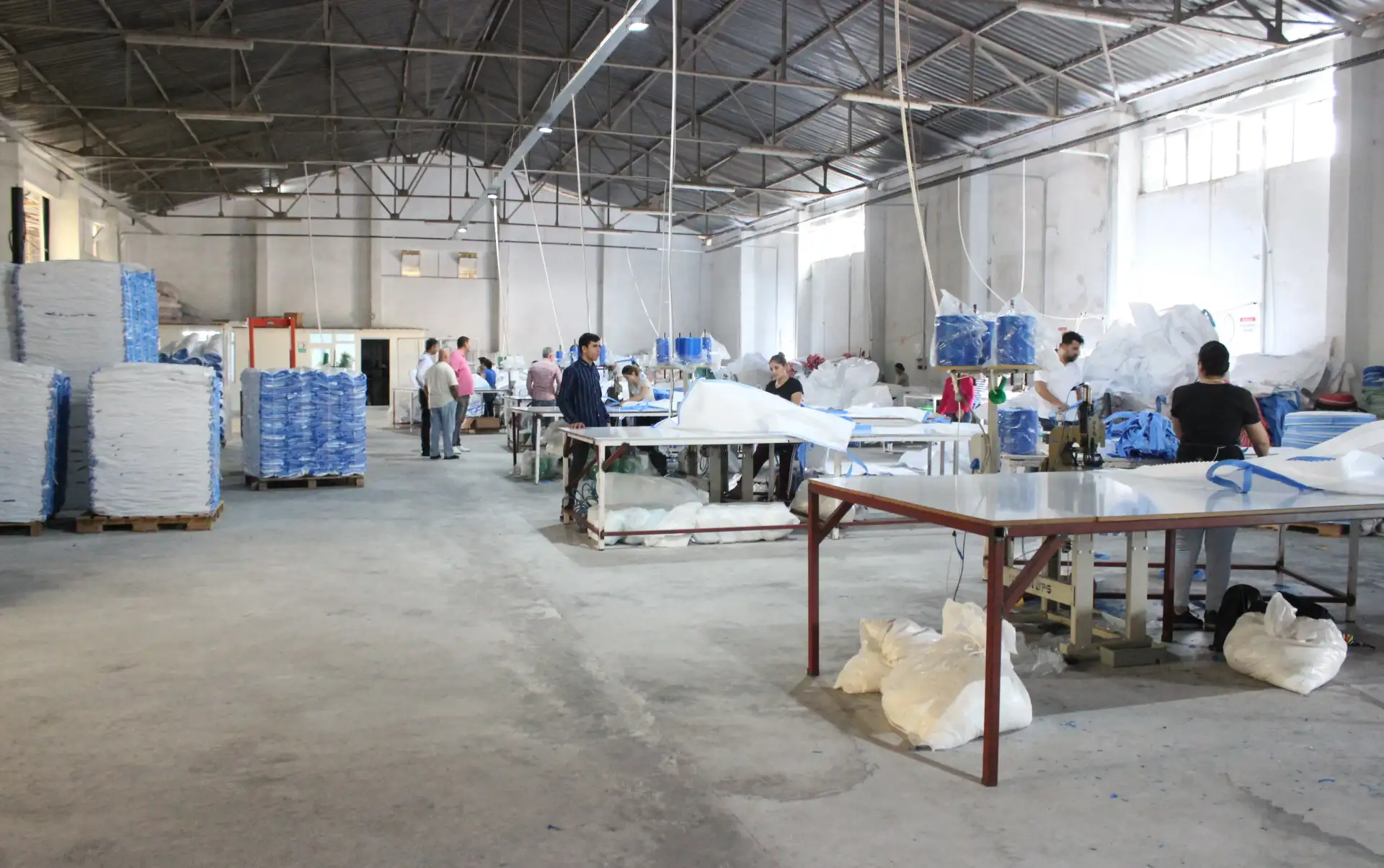 Güney Ege'nin tek "big bag" üretimi Milas'ta... GÜNDE 1200 BİG BAG YAPIY ORLAR - 2