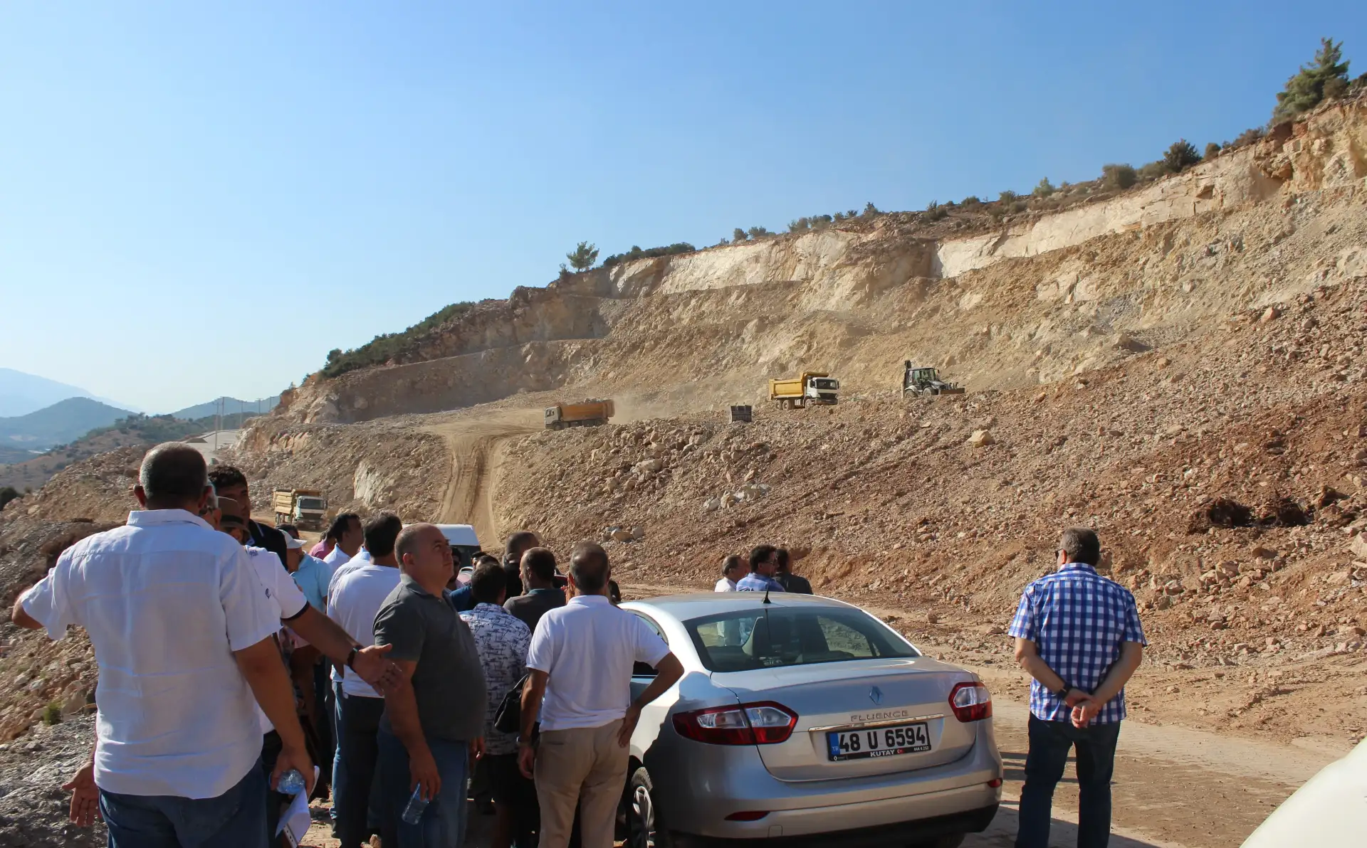 180 GÜNDE BİTECEK... MİLAS OSB'DE SANAYİ PARSELLERİNİN DÜZENLENMESİ İÇİN İHALE YAPILDI