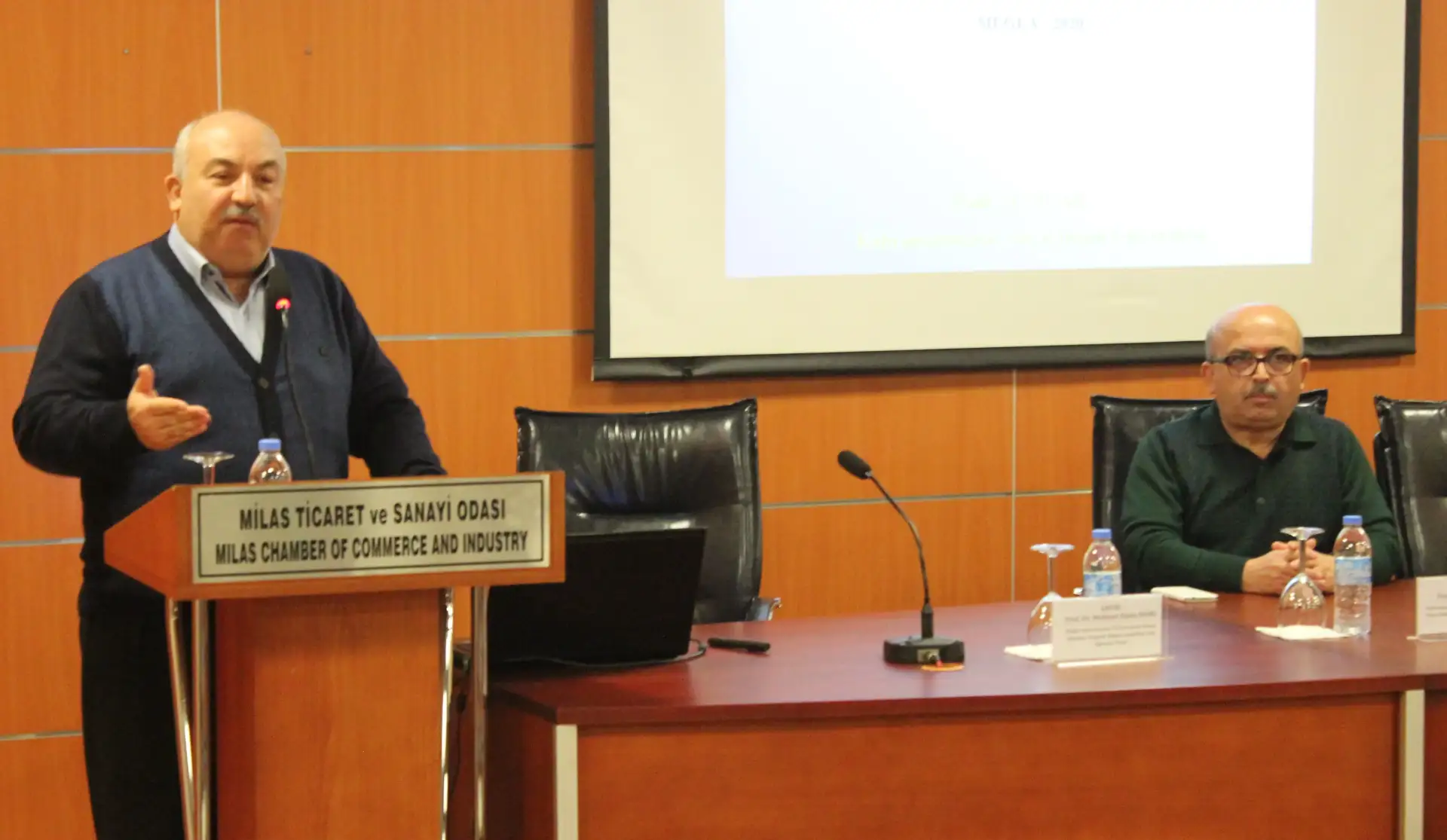 Milas Arı ve Bal Çalıştayı yapıldı "KRİSTALİZE OLAN BAL GERÇEK BALDIR" - 1