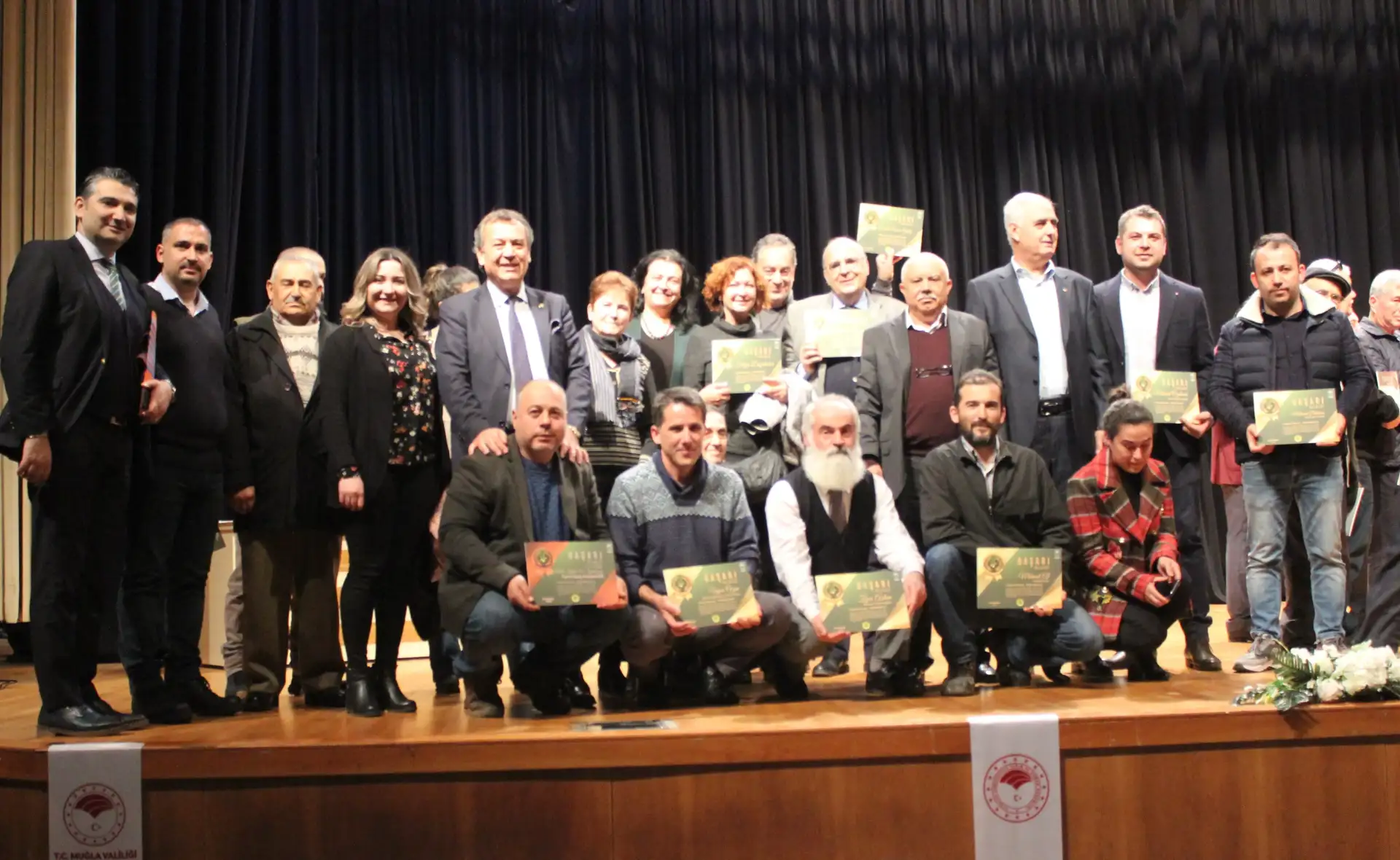 Milas zeytinyağları Muğla'da 14 altın, 4 gümüş ve 3 bronz madalya kazandı MİTSO : GURURLUYUZ. - 1