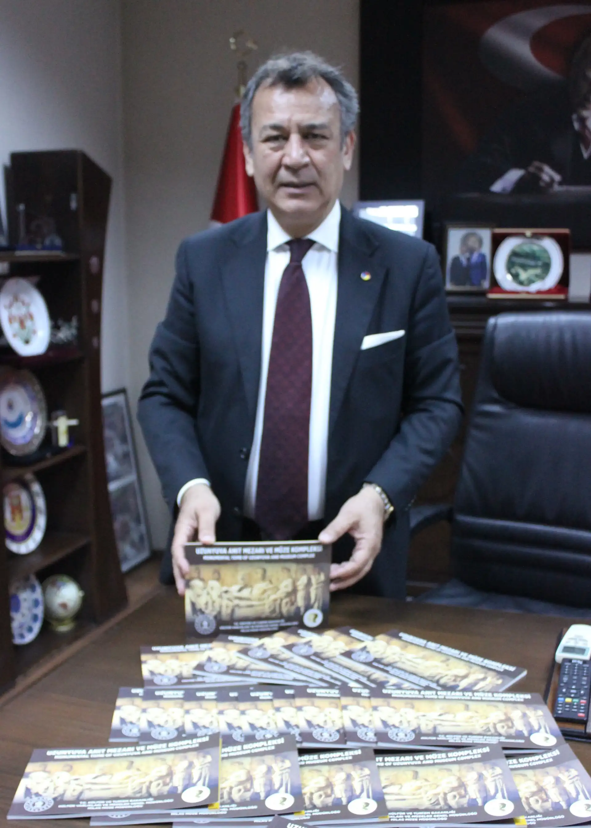 UNESCO'NUN "DÜNYA MİRASI GEÇİCİ LİSTESİ"NDE YER ALAN UZUNYUVA ANITMEZARININ TANITIMI İÇİN MİTSO KİTAPÇIK BASTIRDI - 1