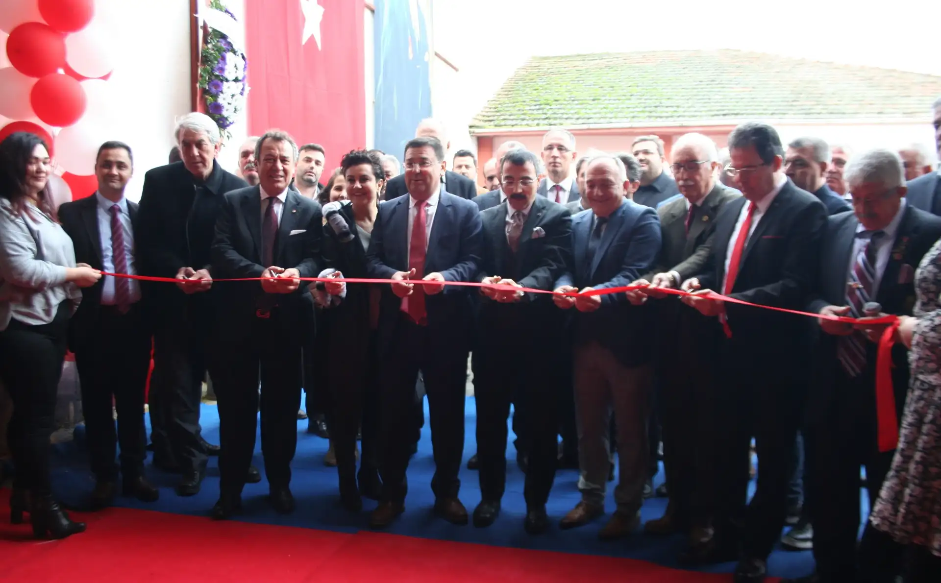 9 Şubat'a kadar açık kalacak... MİLAS 2. GÜNEY EGE EVLİLİK FUARI AÇILDI.