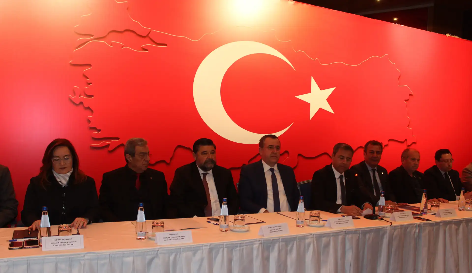 29 Kuruluştan Türkiye genelinde eş zamanlı destek mesajı :   "DEVLETİMİZİN VE KAHRAMAN ORDUMUZUN YANINDAYIZ"