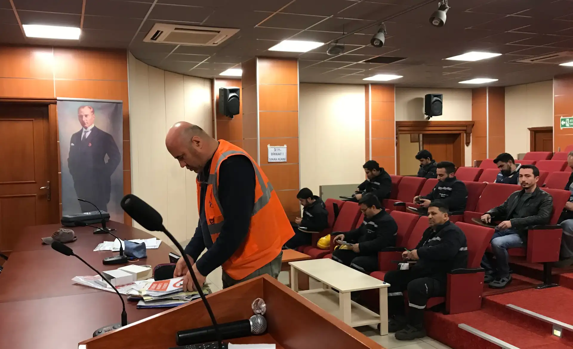 MİTSO'DA KÖPRÜLÜ VİNÇ OPETARATÖRÜ 3'ÜNCÜ SEVİYE SINAVI YAPILDI