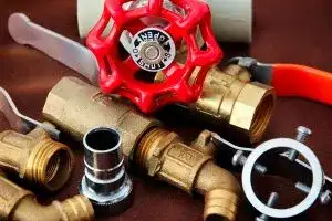 SAĞLIK BAKANLIĞI UYARIYOR, MİTSO HATIRLATIYOR: TESISATÇILARDA (ELEKTRIK, SU, DOĞALGAZ VB.) ALINACAK ÖNLEMLER