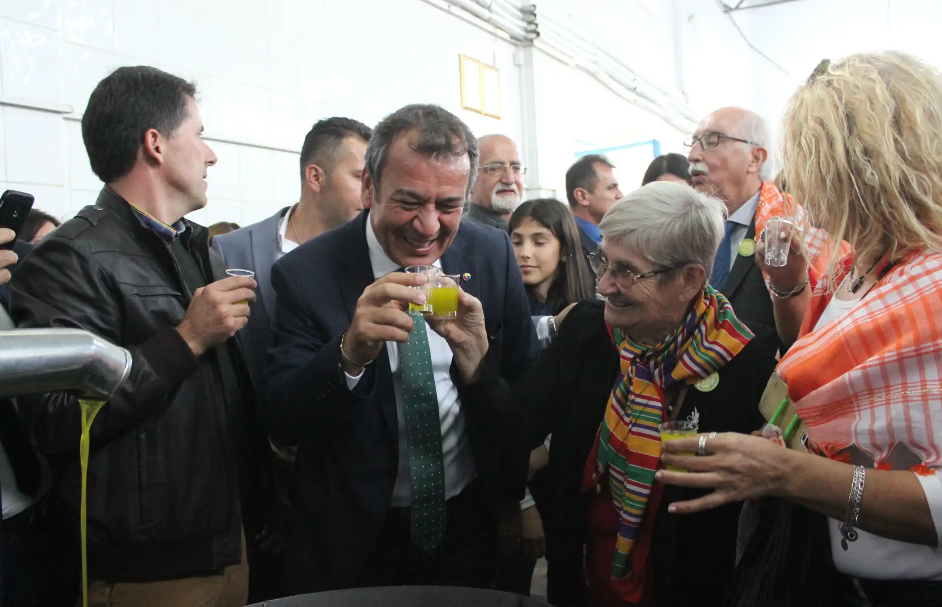 AB'NİN MİLAS ZEYTİNYAĞINA COĞRAFİ İŞARETİ ASKIYA ÇIKARMASI  MİLAS'TA BAYRAM SEVİNCİ YARATTI