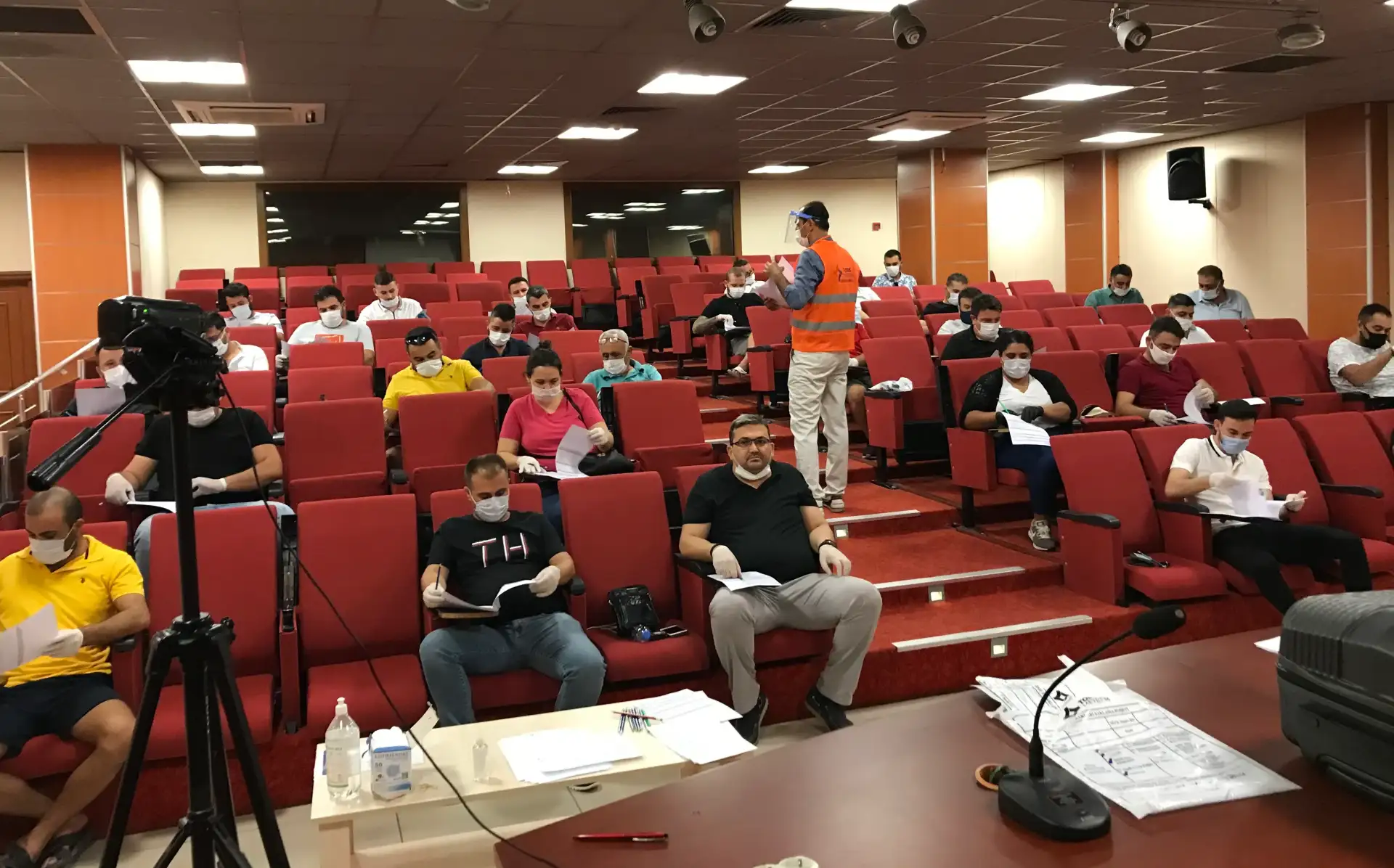 MİTSO'DA İKİNCİ EL MOTORLU KARA TAŞITLARI  ALIM SATIM SORUMLUSU SEVİYE-5 SINAVI YAPILDI - 1