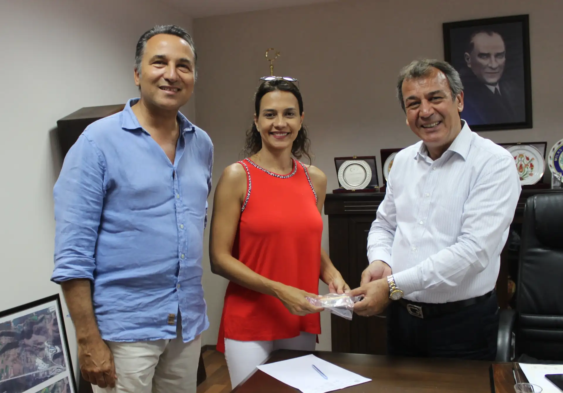 FLOS OLEİ 2020'NİN EN İYİ 500 LİSTESİNDE İKİ MİLASLI ZEYTİNYAĞI: 		      MENTEŞE VE KAİROS... - 2