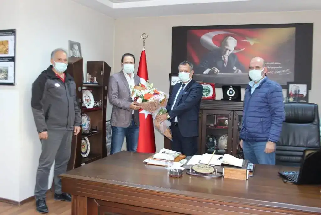 CHP Muğla Milletvekilleri Özcan ve Girgin AB coğrafi işareti için MİTSO’yu kutladı. “ZEYTİNYAĞINDA ÇITAYI DAHA DA YÜKSELTECEĞİZ”