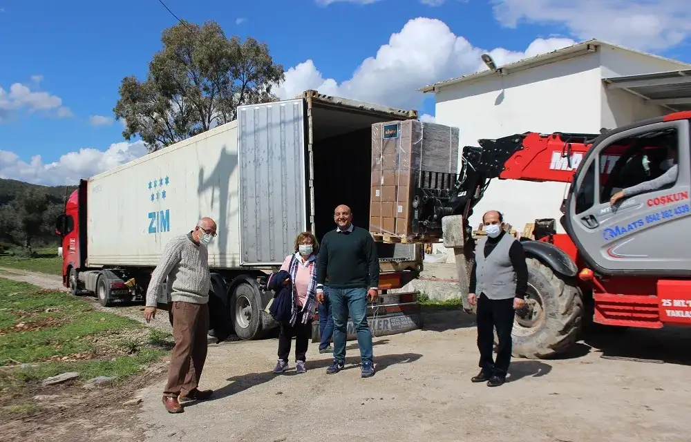 AKARCA ÇİFTLİĞİ'NDEN MALEZYA'YA MİLAS ZEYTİNYAĞI İHRAÇ EDİLDİ