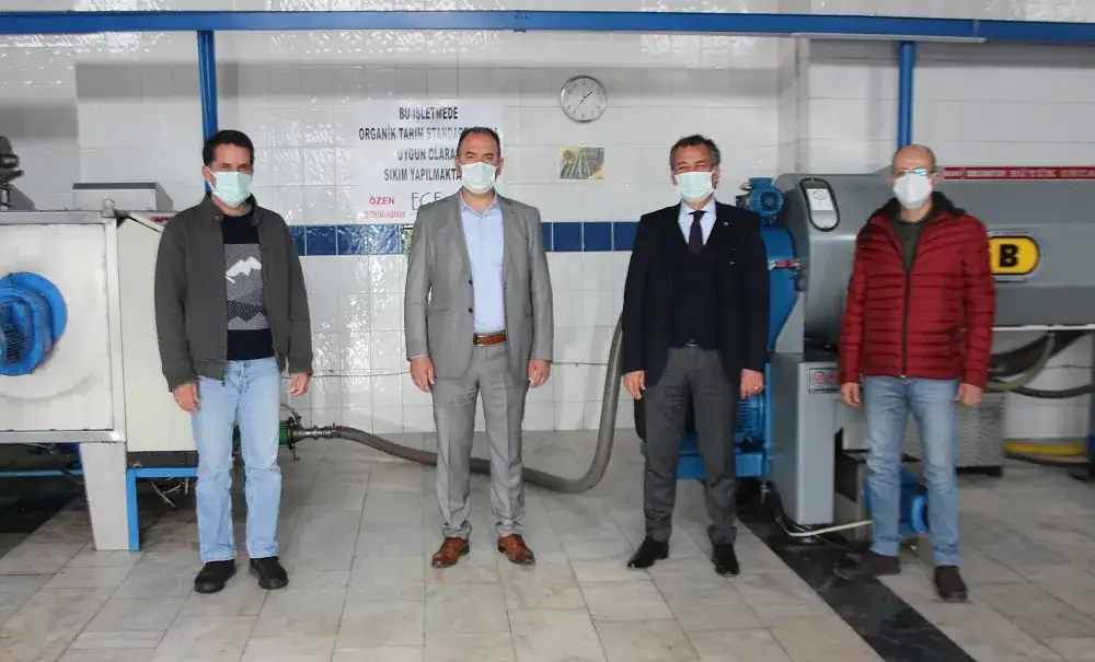 Tarım İlçe Müdürlüğü ve MİTSO zeytinyağı fabrikalarında: "HİJYENİK ORTAMDA KALİTELİ ÜRETİM YAPALIM" - 1