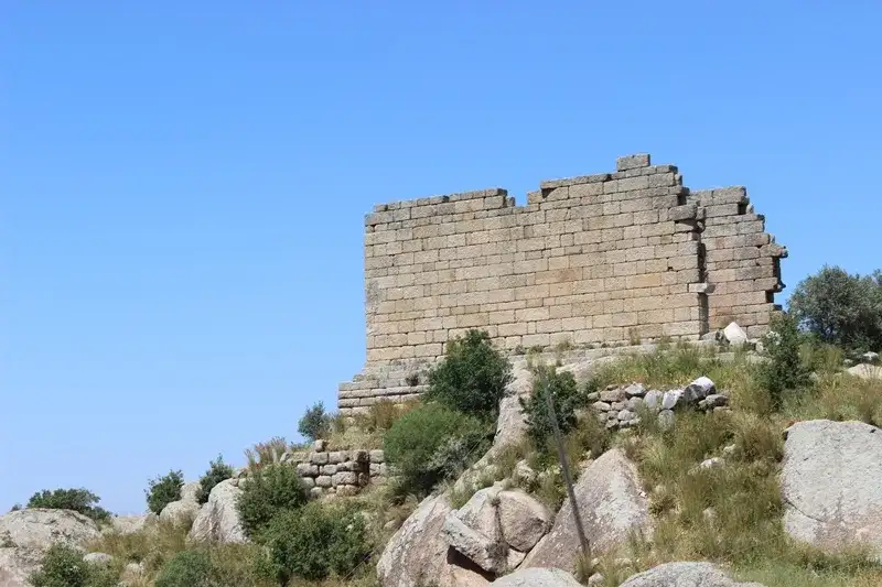 BAFA GÖLÜ KIYISINDA, LATMOS HERAKLEİASINDA SONUNDA ARKEOLOJİK KAZILAR BAŞLIYOR - 1