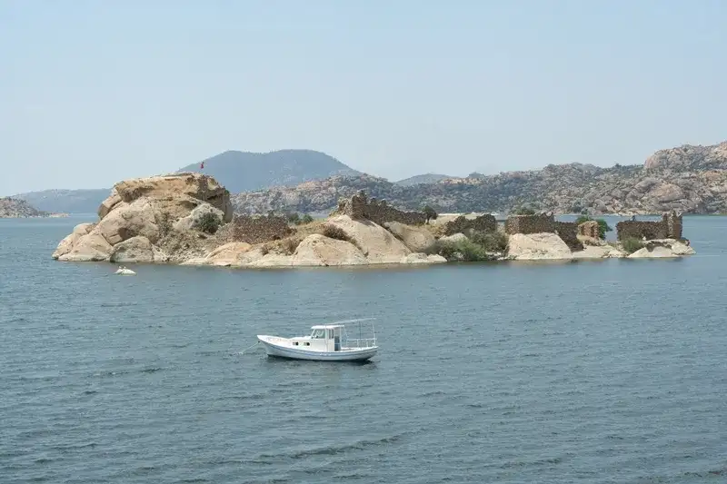 BAFA GÖLÜ KIYISINDA, LATMOS HERAKLEİASINDA SONUNDA ARKEOLOJİK KAZILAR BAŞLIYOR - 2