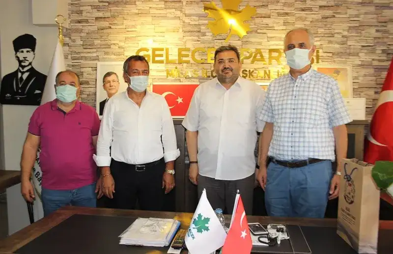 MİTSO yöneticileri Gelecek Partisi'nde...