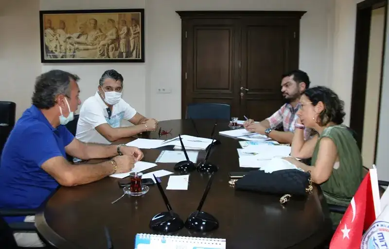 AB Coğrafi işaretinin Milas zeytinyağının ekonomisine etkilerini inceleyen Prof. Dr. Gökovalı: "ŞİMDİDEN ÇOK CİDDİ ETKİLERİ HİSSEDİLİYOR" - 1