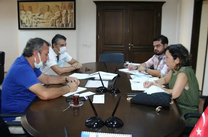 AB Coğrafi işaretinin Milas zeytinyağının ekonomisine etkilerini inceleyen Prof. Dr. Gökovalı: "ŞİMDİDEN ÇOK CİDDİ ETKİLERİ HİSSEDİLİYOR"