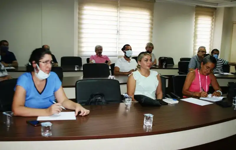 Milas'ın coğrafi işaretli zeytinyağı üreticileri MİTSO'da buluştu: İNTERNET PAZARINDA BİRBİRLERİNİ DESTEKLEYECEKLER! - 1