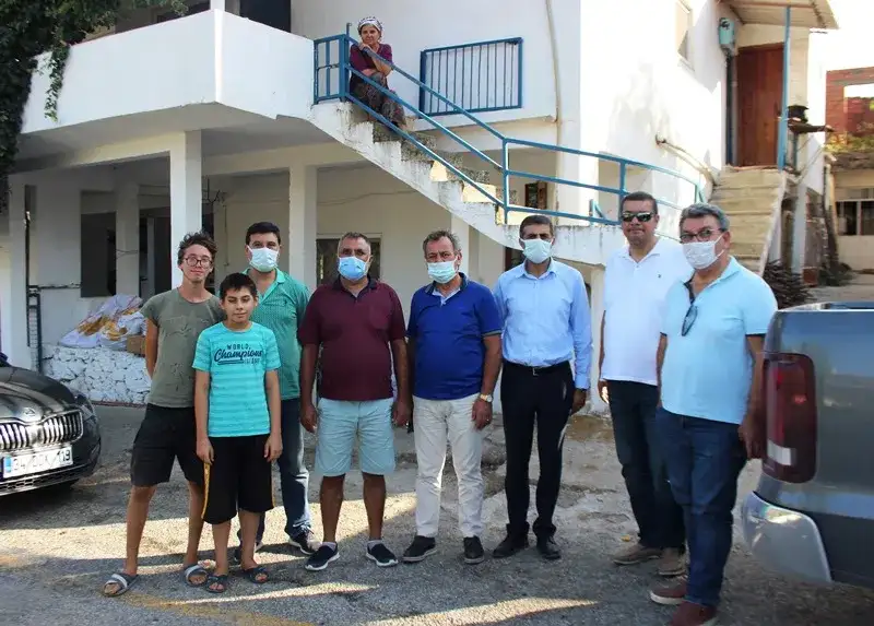 MİTSO, gelen yardımları yanan mahallelere yerinde teslim ediyor: YANAN MAHALLERİN ORTAK İSTEĞİ: OT, SAMAN, HAYVAN YEMİ VE UN!