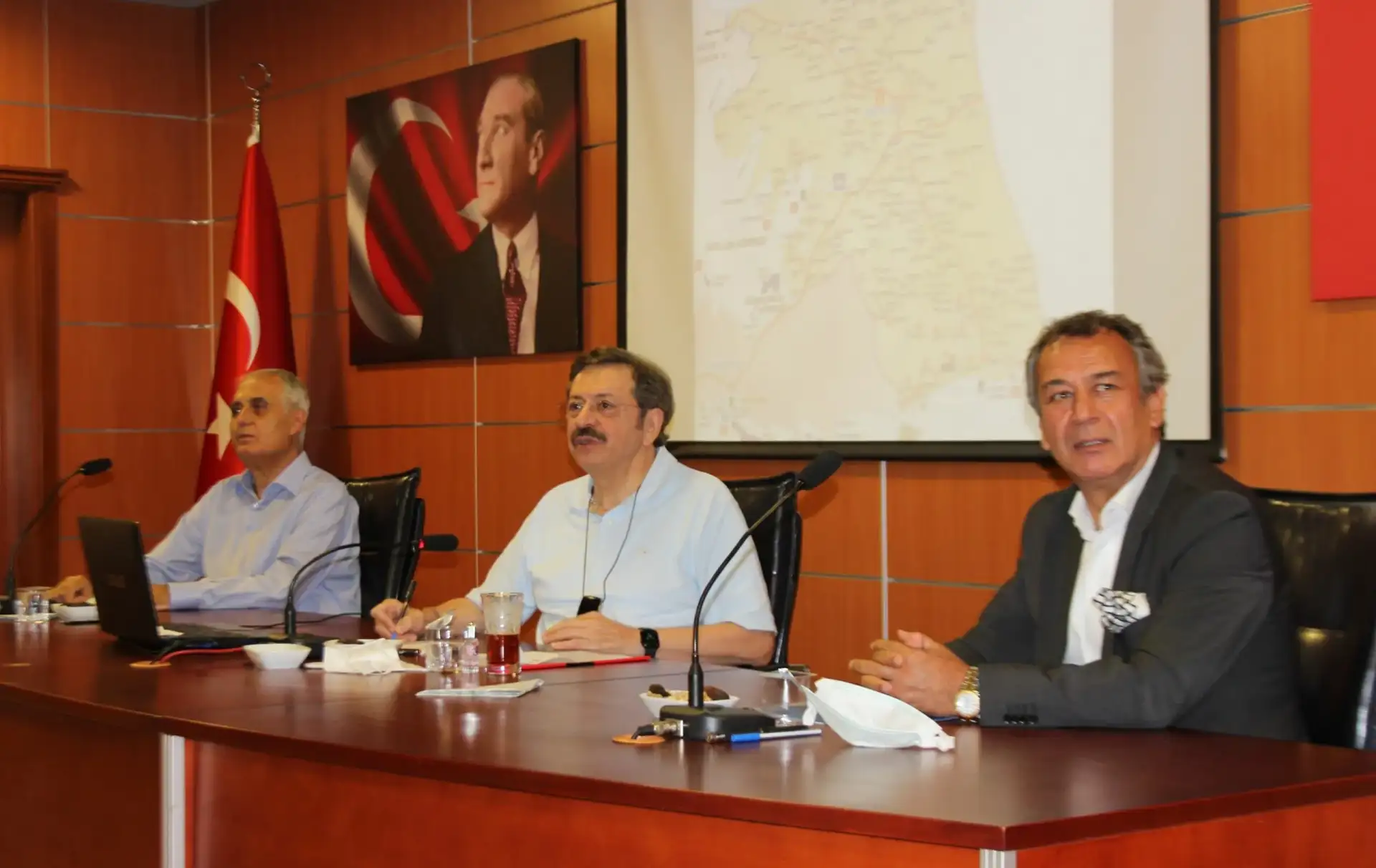 TOBB BAŞKANI MUĞLA'DAKİ YANGIN ALANLARINDA...