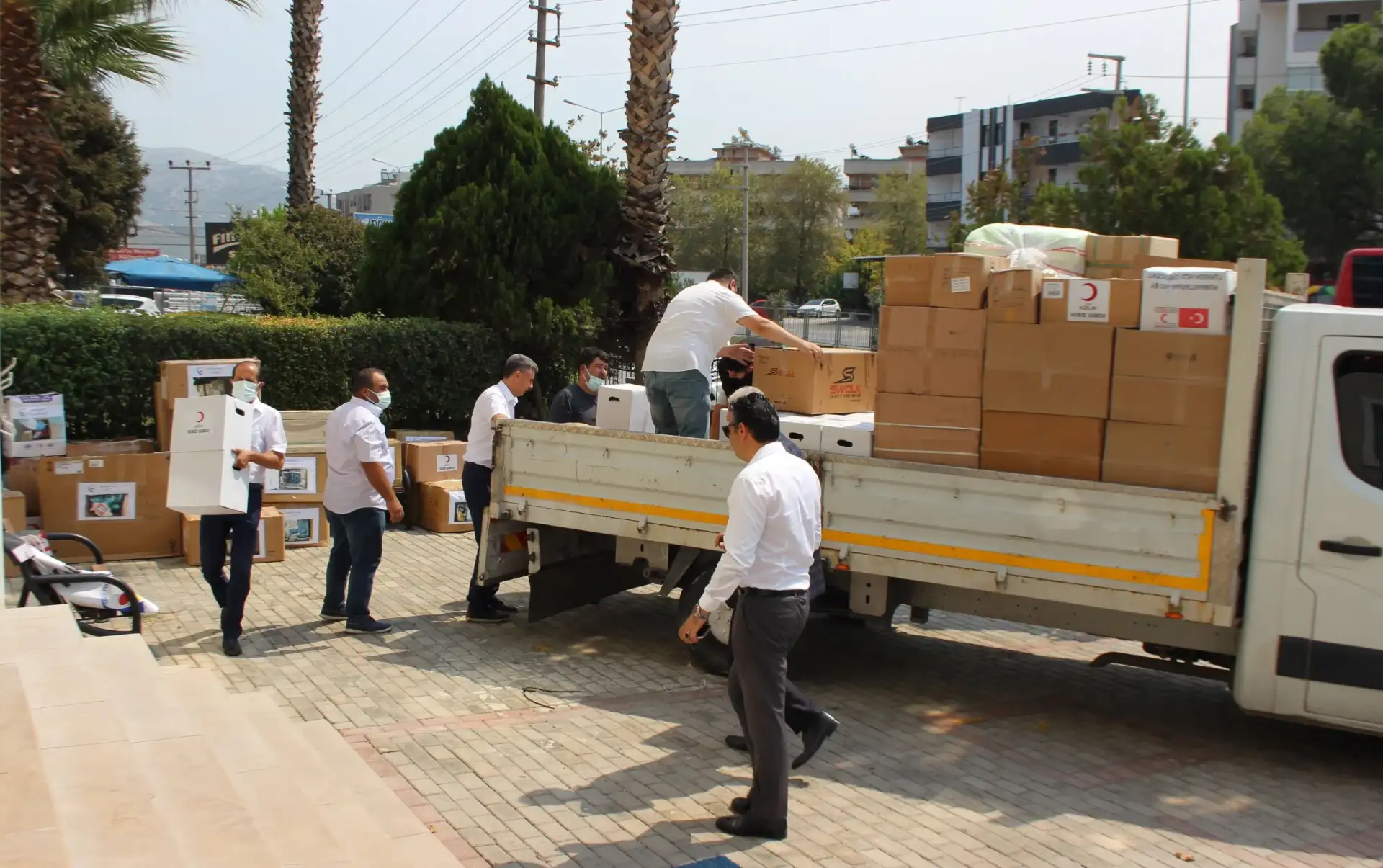 Orman yangınlarına karşı TOBB üyesi odaların dayanışması: GEBZE TİCARET ODASININ ORMAN YANGININA KARŞI MALZEME ve KUMANYA DESTEĞİ MİTSO'DA - 1