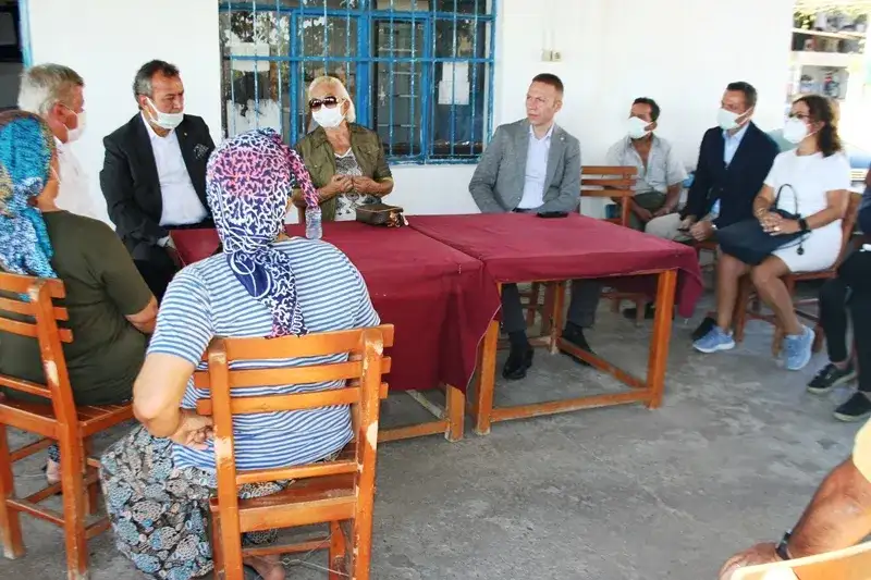 TOBB Kadın Girişimciler Kurulu Başkanı yanan mahalleleri ziyaret etti BOZALAN VE ÇÖKERTME'DE YANGININ YARALARINI SARMA ÇABASI - 2