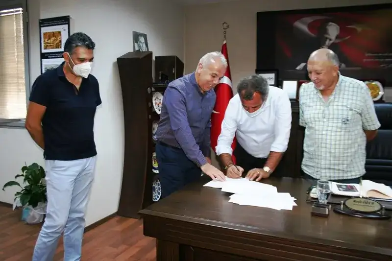 MİTSO\'DA 3 YIL BOYUNCA MAAŞLAR AKBANK\'TAN...