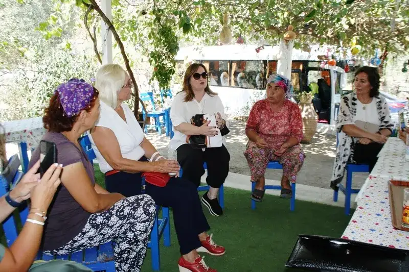 TOBB Kadın Girişimciler destek için Milas'ın yanan orman alanlarında: "SİZİN İÇİN NE YAPABİLİRİZ?" - 1