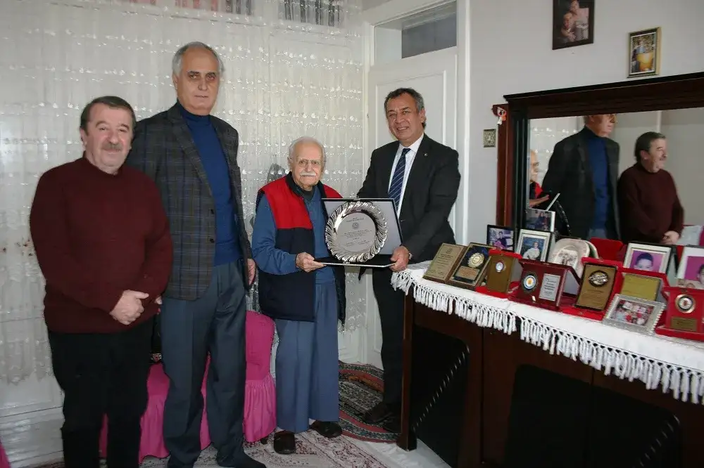 MİTSO, 50 ve daha çok yıllık üyelerini kutluyor: MİTSO'DAN 60 YILLIK ÜYE H. AVNİ DUYGULU'YA TEŞEKKÜRLER