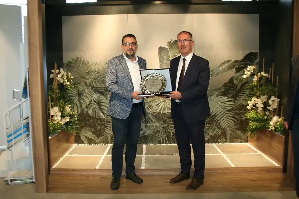 MİTSO, 50 ve daha çok yıllık üyelerini kutluyor: MİTSO'DAN 53 YILLIK ÜYE YAZARLAR KOLL. ŞİRKETİNE TEŞEKKÜRLER - 1