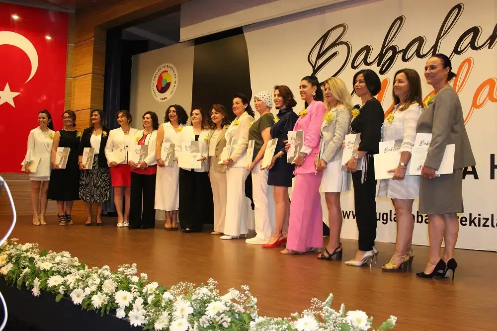 "BABALAR VE KIZLARI" MUĞLA'DA ÖDÜLLENDİRİLDİ