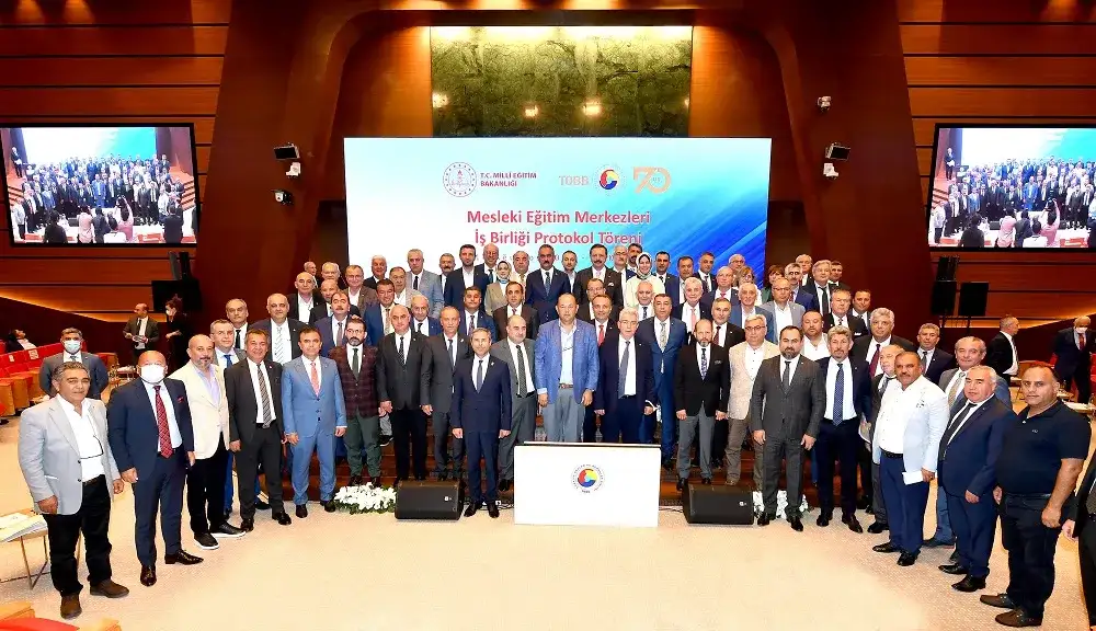 TOBB, Milli Eğitim Bakanlığı ile protokol imzaladı: "ŞİRKETLER MESLEKİ EĞİTİM MERKEZLERİNDEN DAHA FAZLA ÖĞRENCİ ALSIN"