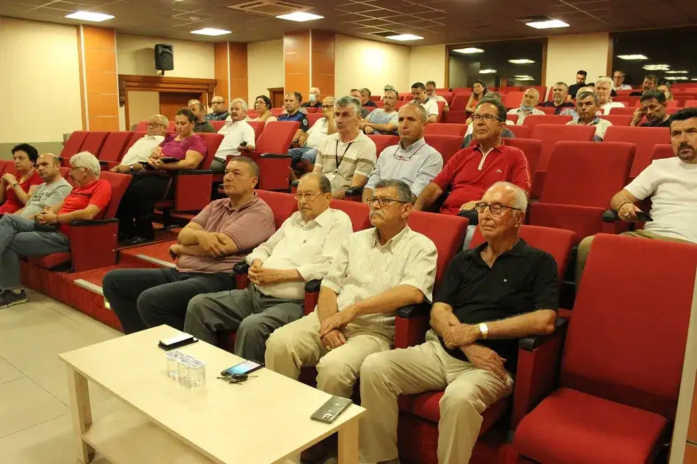 MİTSO'da zeytin, zeytinyağı toplantısında üreticilere çağrı: "HEDEFİMİZ, COĞRAFİ İŞARET ALACAK KALİTEDE ZEYTİNYAĞI ÜRETMEK OLMALI" - 2