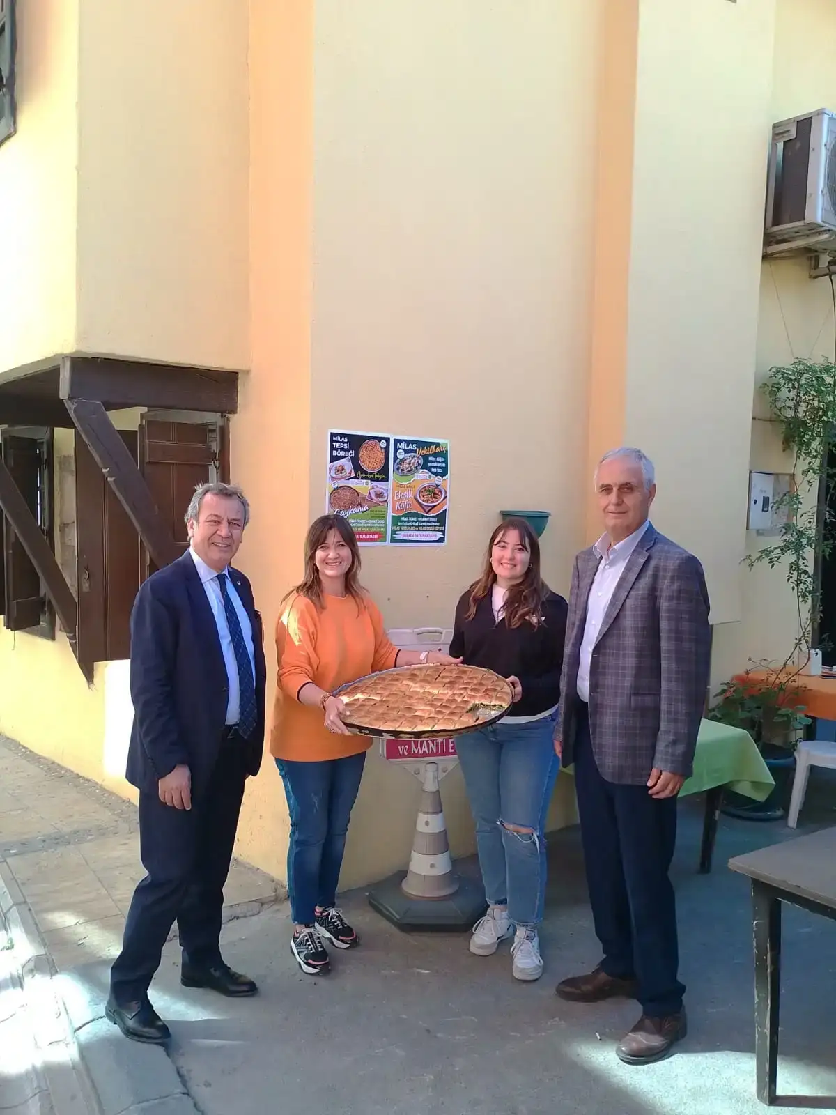 VESİLE HANIM AYDAN ÇAKIROĞLU DA COĞRAFİ İŞARET BELGELERİNİ ALDI - 1