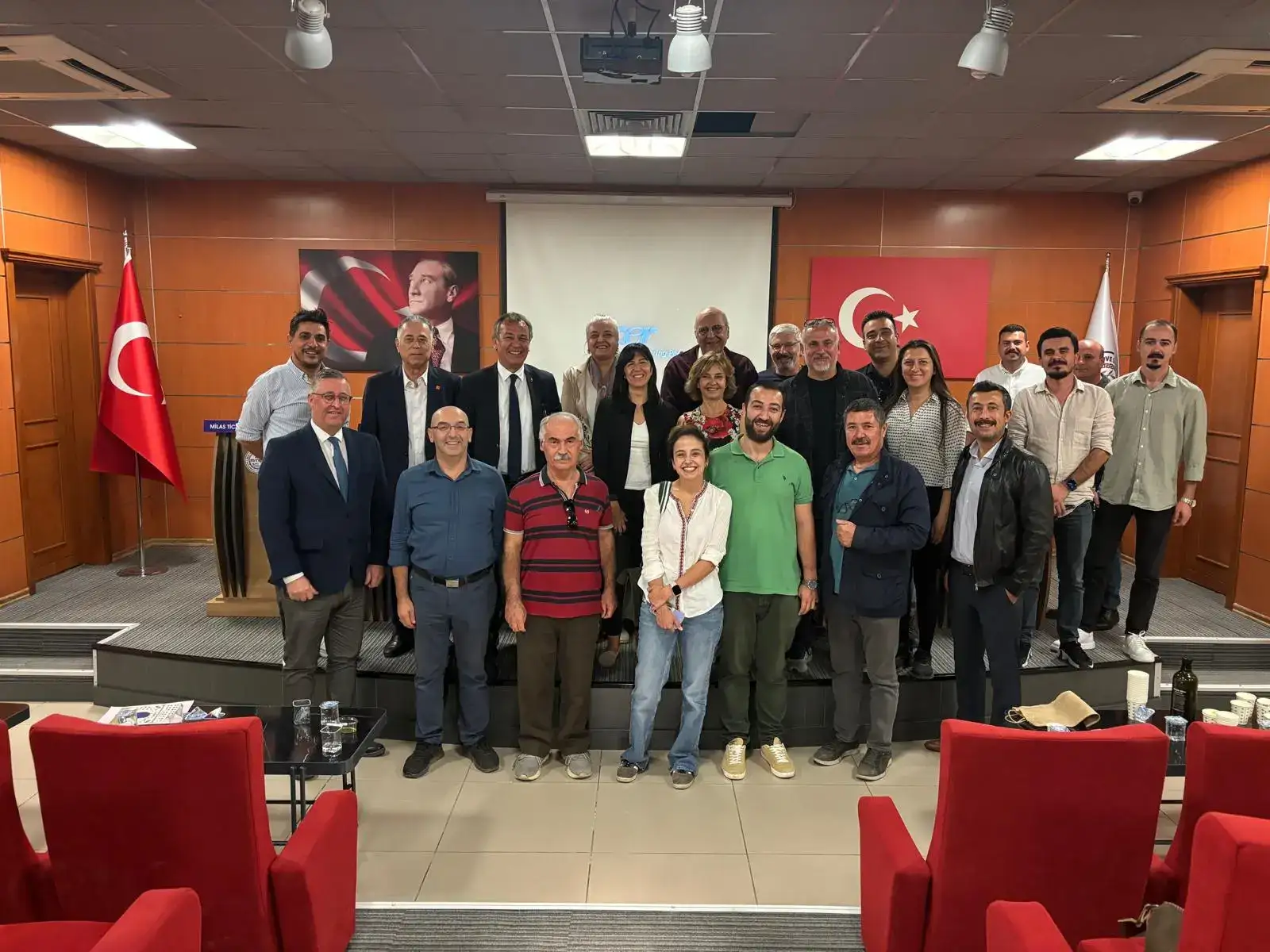 MİTSO’DA ZEYTİN VE ZEYTİNYAĞI ÜRETİMİNDE KALİTE ARTTIRICI UYGULAMALAR KONULU PANEL DÜZENLENDİ