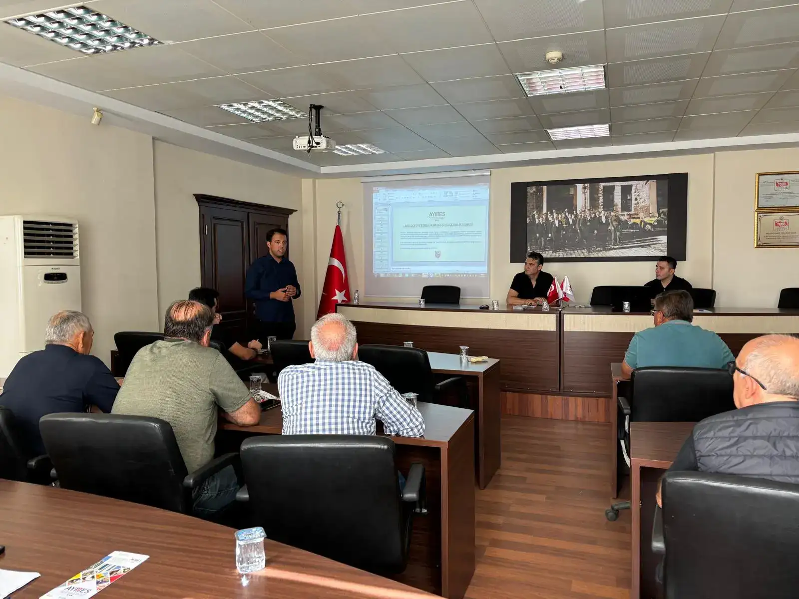 ZYTİNYAĞI ÜRETİM OPERATÖRÜ SEVİYE 4 BİLGİLENDİRME TOPLANTISI DÜZENLENDİ.