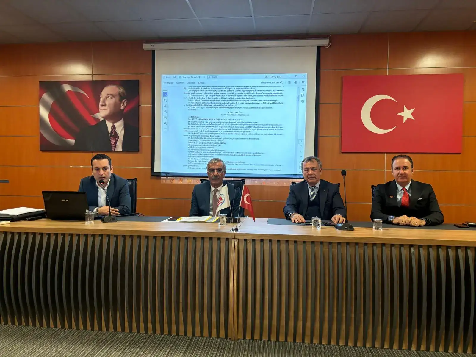 Milas Ticaret ve Sanayi Odasında Elektronik İlan Doğrulama Sistemi ( EIDS) ve Yönetmeliklerle ilgili bilgilendirme toplantısı düzenlendi. - 1