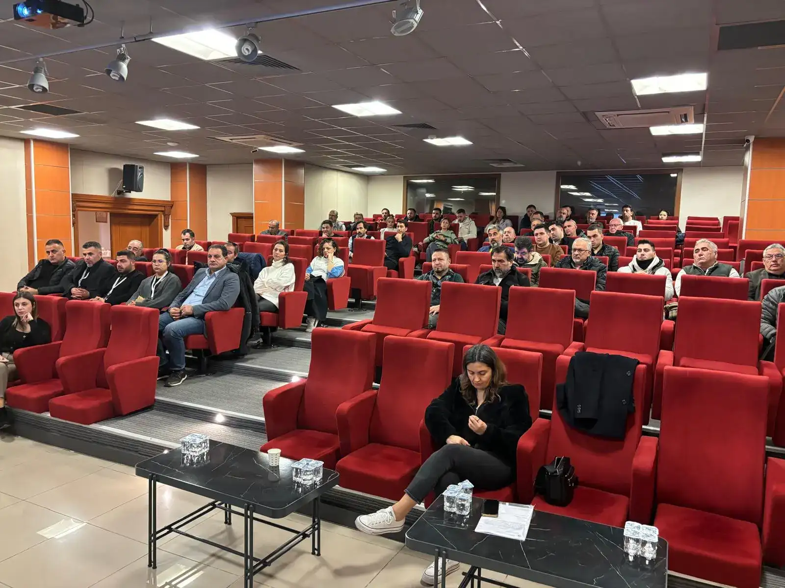 Milas Ticaret ve Sanayi Odasında Elektronik İlan Doğrulama Sistemi ( EIDS) ve Yönetmeliklerle ilgili bilgilendirme toplantısı düzenlendi. - 2