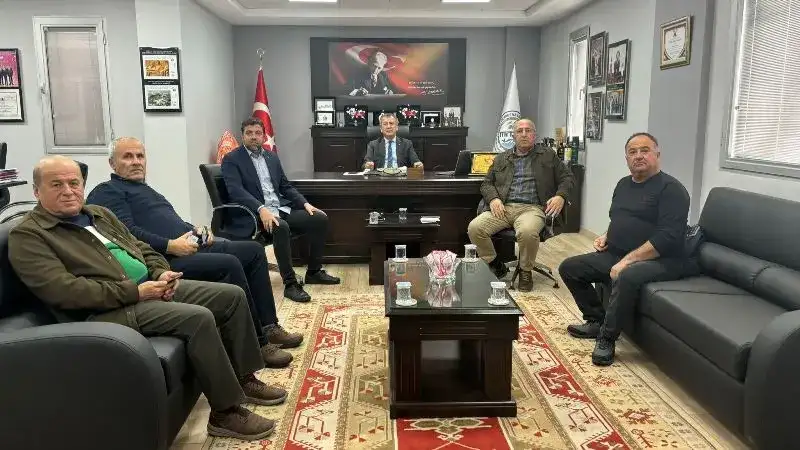 S.S. YAT İMALAT BAKIM ONARIM VE ÇEKEK YERİ TOPLU İŞYERİ YAPI KOOPERATİFİ YÖNETİCİLERİ MİLAS TİCARET VE SANAYİ ODASINI ZİYARET ETTİLER