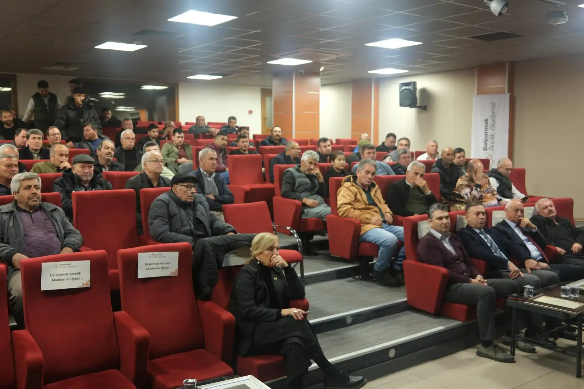 MİTSO İş Birliğiyle Düzenlenen Arıcılık Eğitimleri Yoğun Katılımla Tamamlandı