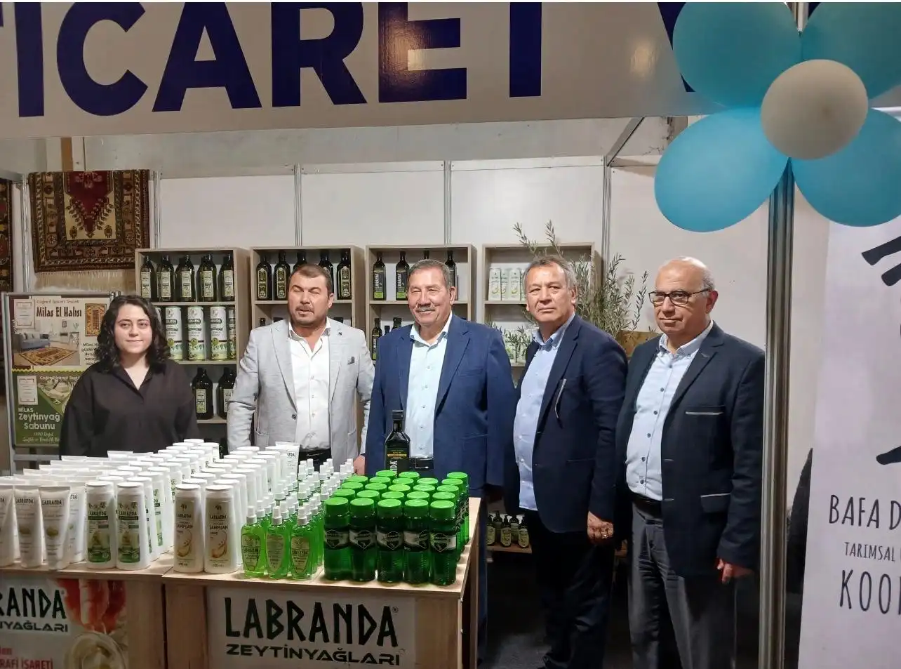 TARIM FUARINDA KATILIMCI FİRMALARA PLAKET TAKDİMİ - 7